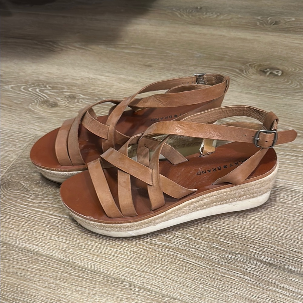 Women's Tan Sandals